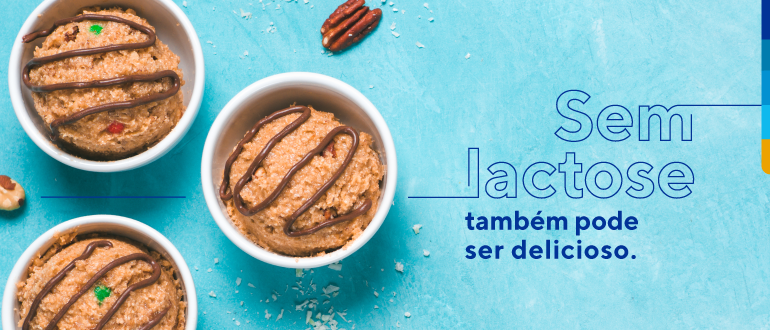 Potes de sorvete sem lactose com texto: Sem lactose também pode ser delicioso.