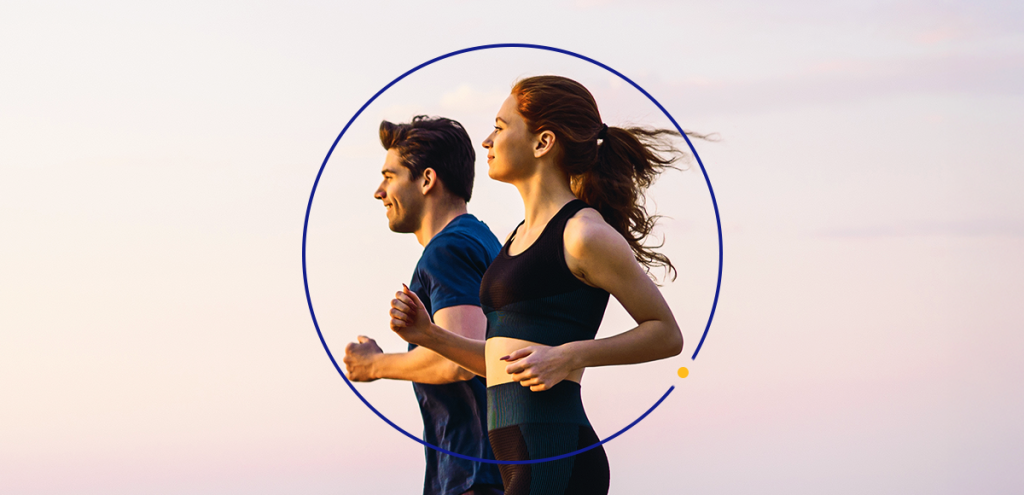 Imagem de duas pessoas praticando corrida para representar: A importância da atividade física para a qualidade de vida.